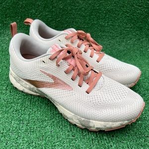 Brooks Revel 5 running shoes women size 9.5 Pre-owned